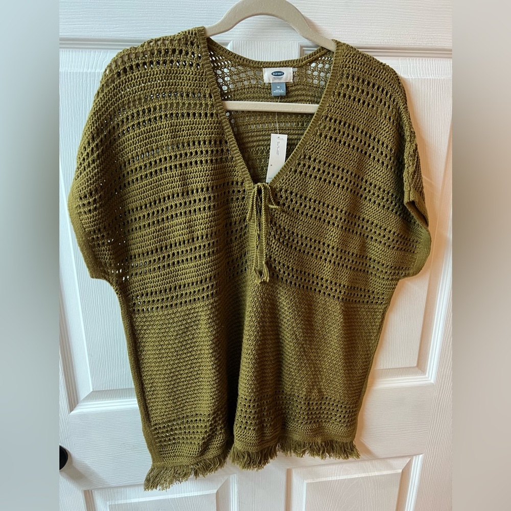 🆕 Old Navy Olive Green Knit Top